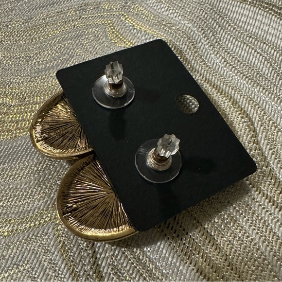 ⚜️3 for $30⚜️ Deep Emerald Green Retro Style Acrylic Stud Earrings (Teal Green) - Picture 7 of 8